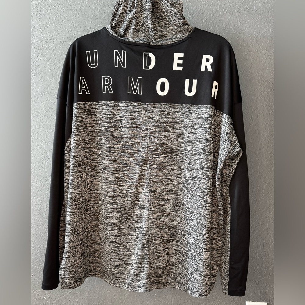 Under Armour Women’s Long Sleeve Hooded Performance Shirt - Picture 3 of 5